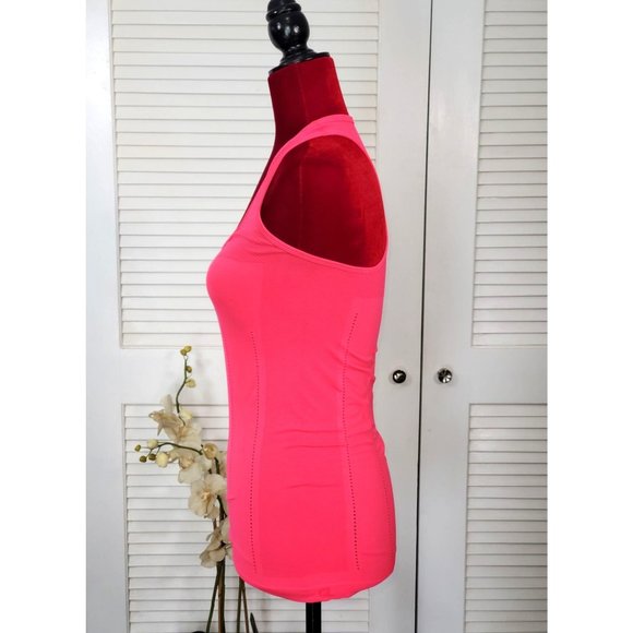 FABLETICS Women's Hot Pink Perforated Panel Delta Seamless Racerback Sz S 1475 - Picture 4 of 11